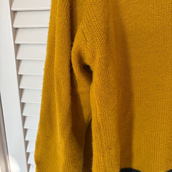 Hot Topic Harry Potter Hufflepuff Skimmer Cardigan yellow black small medium - Picture 9 of 10